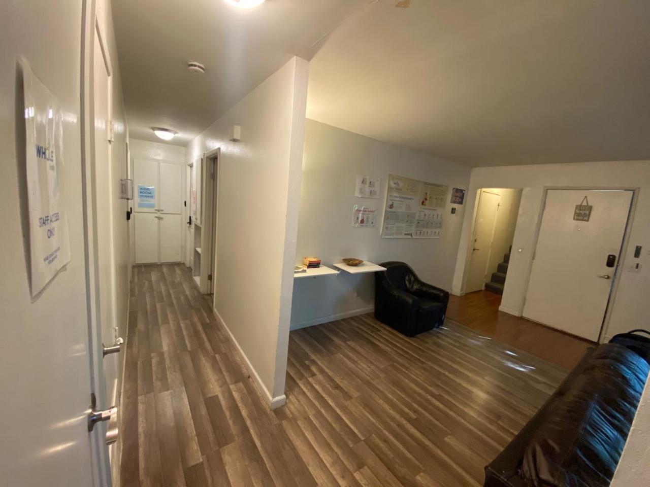 Whole Family - Rosemont Hostel Rancho Cordova Exterior photo